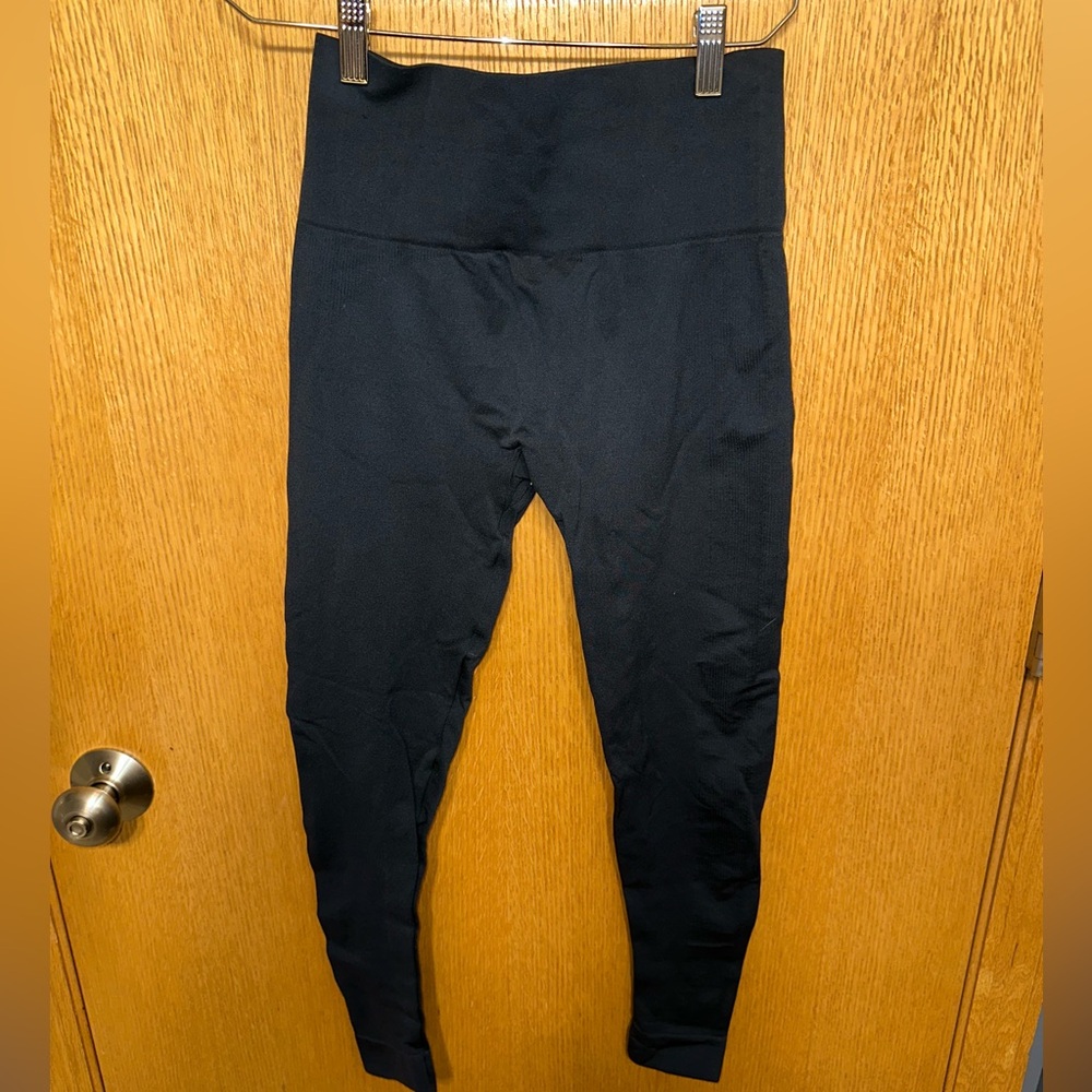 SET Active navy leggings